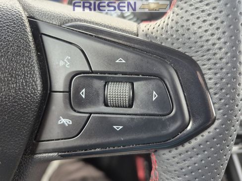 Used 2023 Chevrolet TrailBlazer RS w/ Sun and Liftgate Package image 17