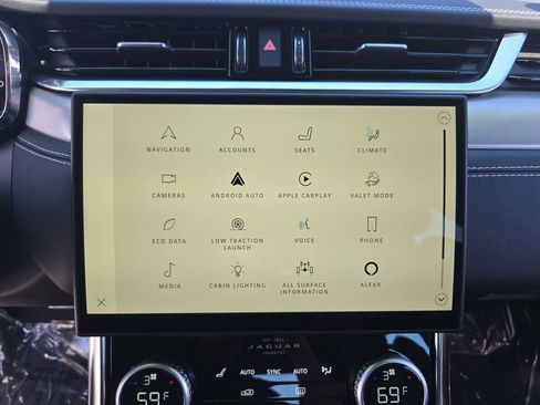 Used 2024 Jaguar XF R-Dynamic SE image 21