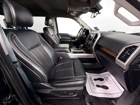 Used 2019 Ford F150 Lariat w/ FX4 Off-Road Package AWD/4WD image 27