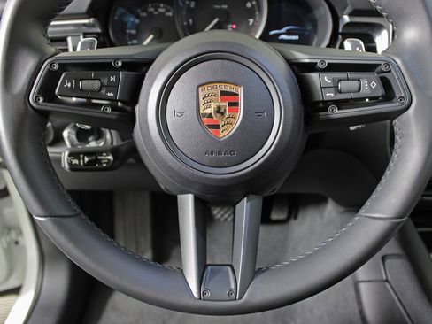 Used 2024 Porsche Macan w/ Premium Plus Package image 23