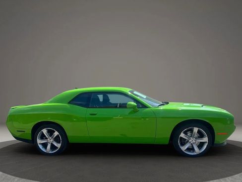 Used 2017 Dodge Challenger SXT w/ Super Sport Group (SS/T) image 4