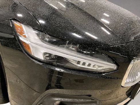 Certified 2023 Volvo S90 B6 Plus w/ Protection Package Premier AWD/4WD image 32