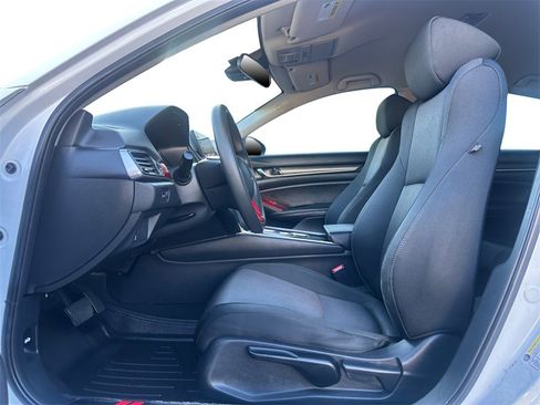 Used 2019 Honda Accord LX image 10