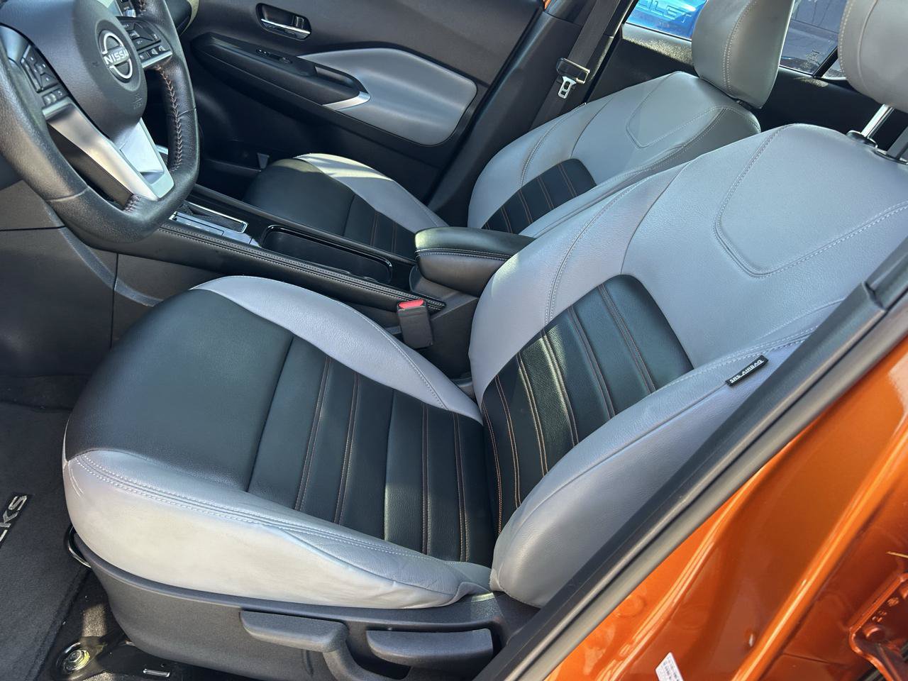 Used 2023 Nissan Kicks SR w/ SR Premium Package FWD image 6