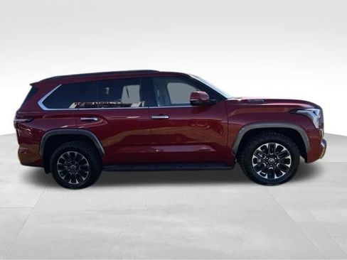 Used 2023 Toyota Sequoia Limited image 5