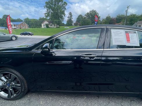 Used 2017 Ford Fusion Sport AWD/4WD image 3