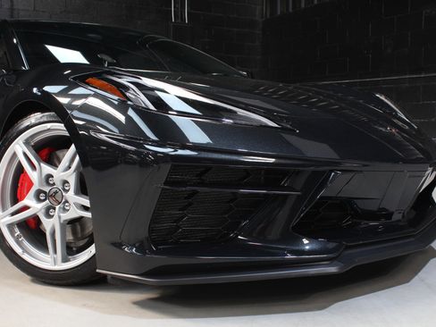 Used 2024 Chevrolet Corvette Stingray Coupe w/ Z51 Performance Package image 12