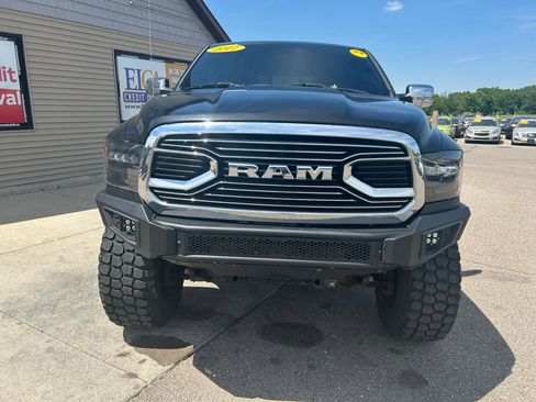 Used 2017 RAM 1500 Limited AWD/4WD image 2