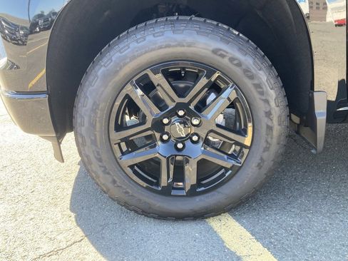 New 2025 Chevrolet Silverado 1500 High Country w/ Midnight Edition image 25