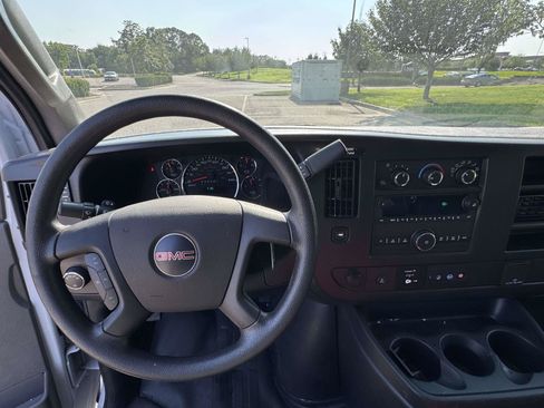 Used 2025 GMC Savana 2500 RWD image 13