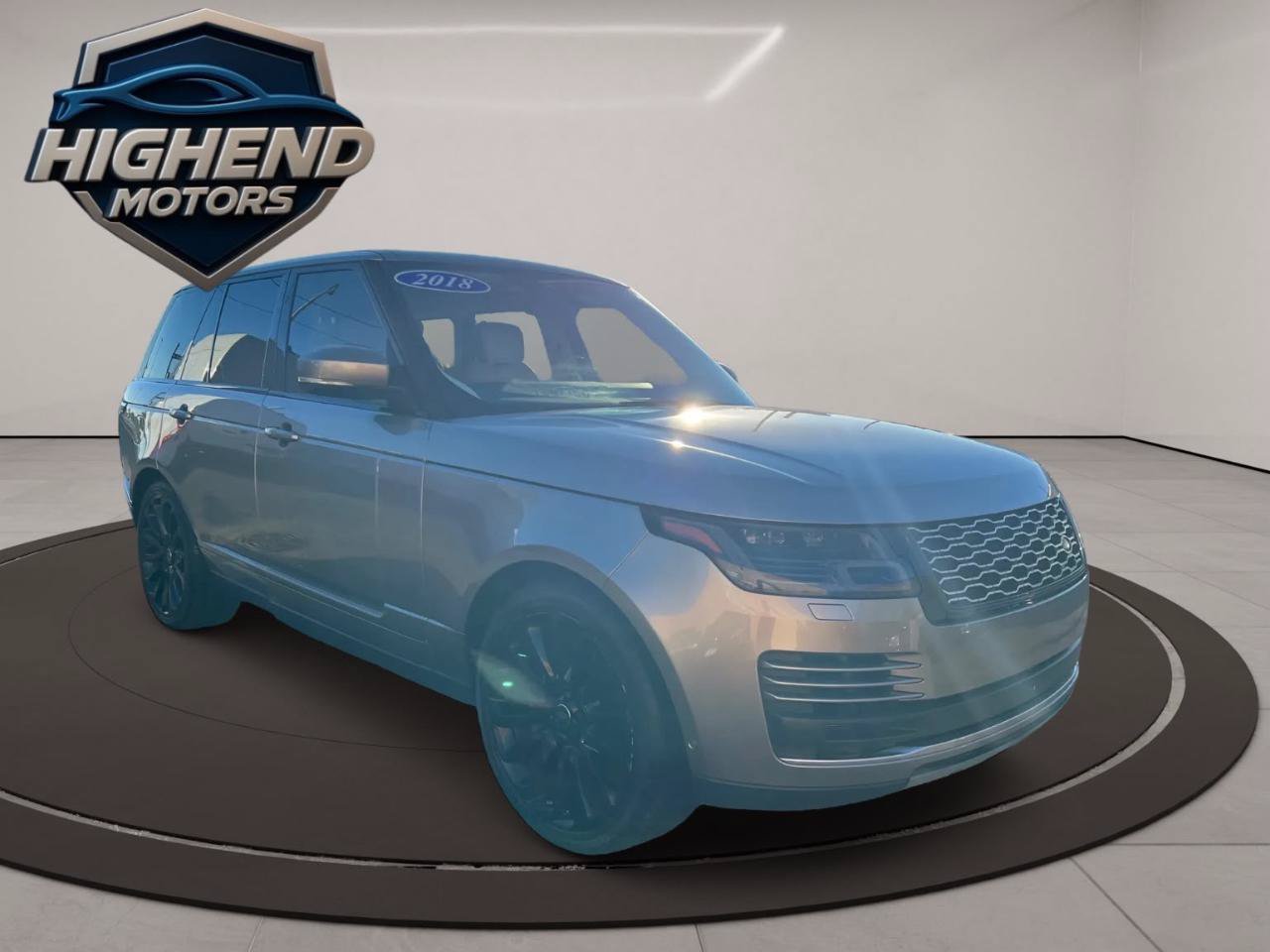 Used 2018 Land Rover Range Rover Supercharged AWD/4WD image 8
