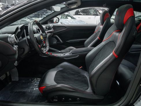 Used 2020 Ferrari GTC4Lusso T RWD image 36