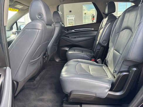 Used 2020 Buick Enclave Essence w/ Sound and Sites Package AWD/4WD image 29
