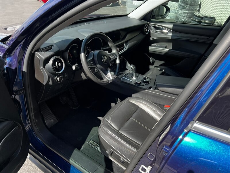 Used 2018 Alfa Romeo Stelvio AWD w/ Cold Weather Package image 13