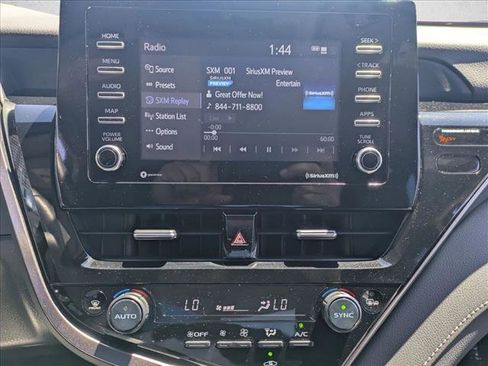 Used 2023 Toyota Camry SE image 12