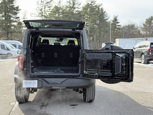 New 2025 Ford Bronco Outer Banks image 6