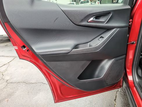 Certified 2025 Chevrolet Equinox LT w/ Safety and Technology Package image 17