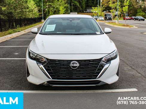 Used 2025 Nissan Sentra SV w/ All-Weather Package image 10