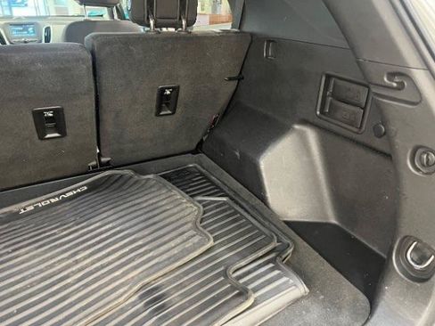 Used 2018 Chevrolet Equinox LT FWD image 38