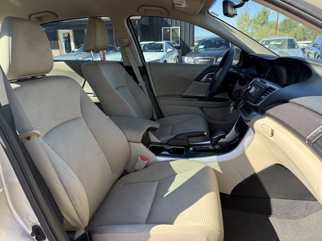 Used 2015 Honda Accord LX image 22