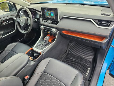 Used 2019 Toyota RAV4 Adventure image 11