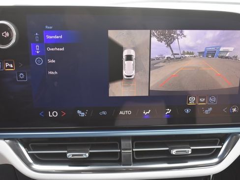 Used 2026 Chevrolet Equinox EV LT image 26