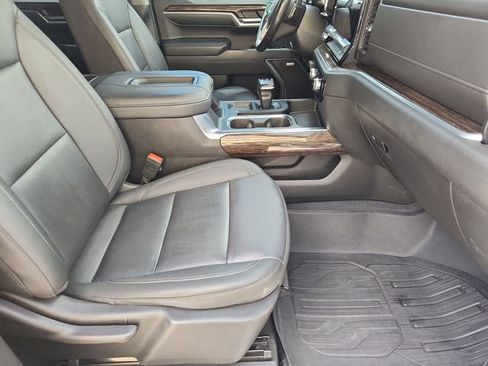 Used 2022 GMC Sierra 1500 Elevation w/ Elevation Premium Package image 29