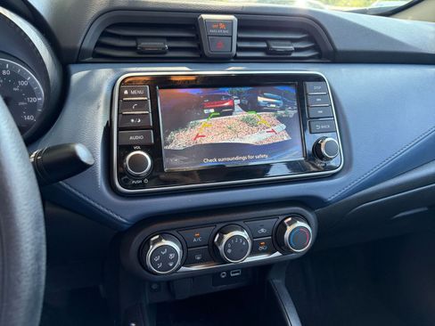 Used 2025 Nissan Versa SV FWD image 17