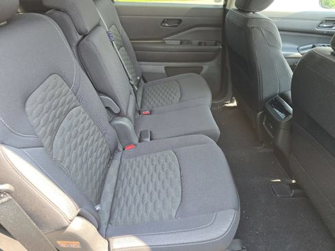 Certified 2024 Nissan Pathfinder SV AWD/4WD image 23
