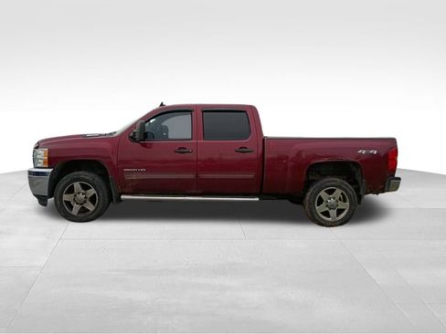 Used 2013 Chevrolet Silverado 2500 LT w/ Convenience Package AWD/4WD image 2