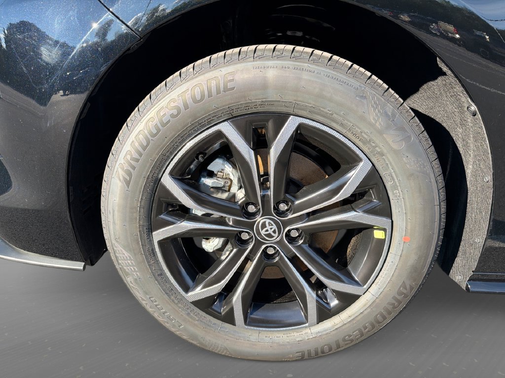 Used 2026 Toyota Sienna Platinum AWD/4WD image 26
