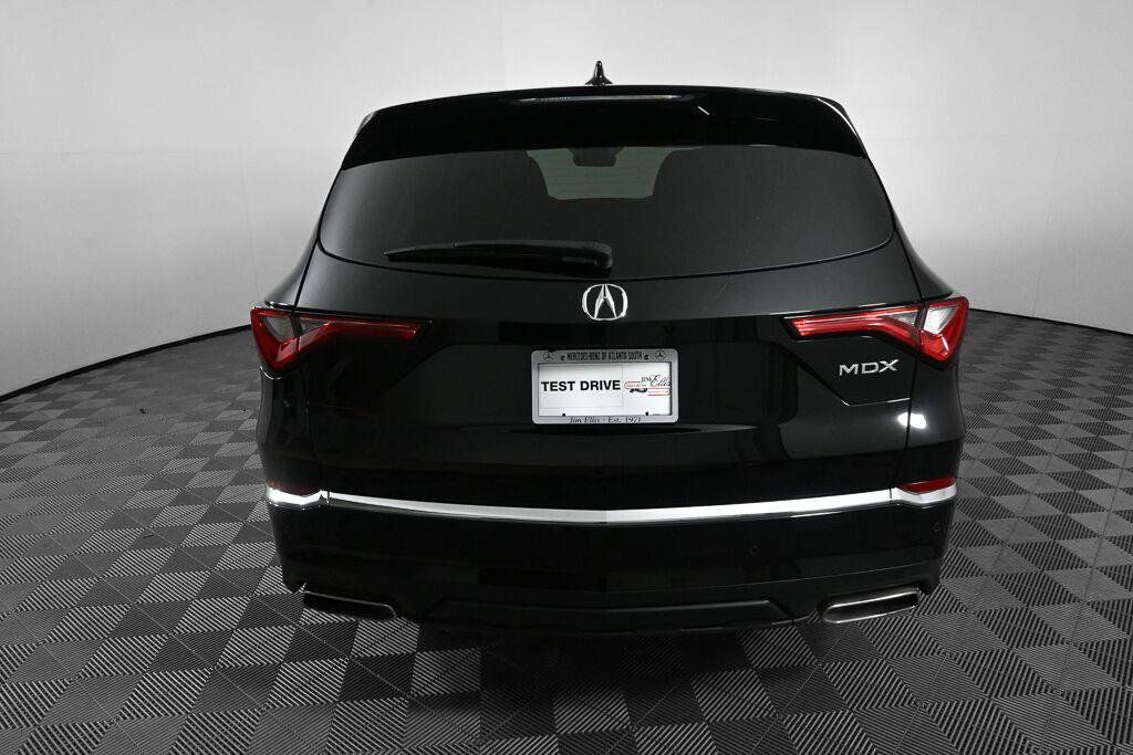 Used 2023 Acura MDX w/ Technology Package FWD image 2