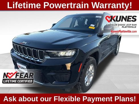 Used 2023 Jeep Grand Cherokee Laredo image 8