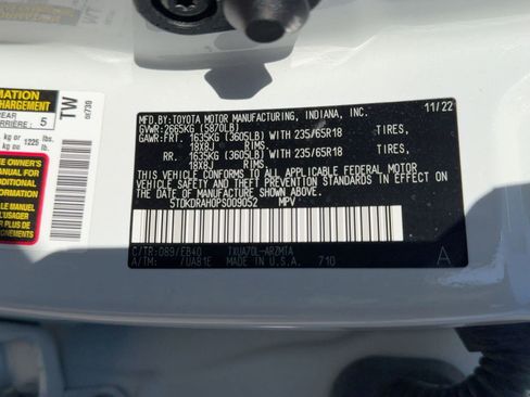 Used 2023 Toyota Highlander XLE image 20