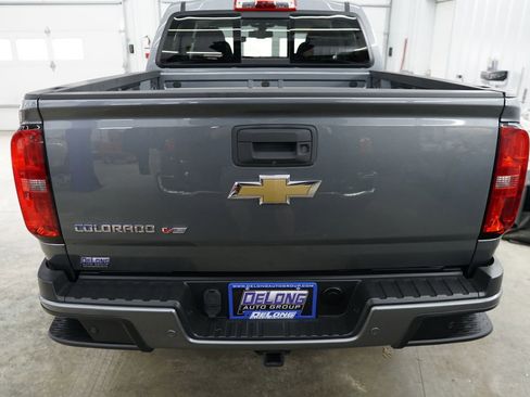 Used 2019 Chevrolet Colorado Z71 image 12