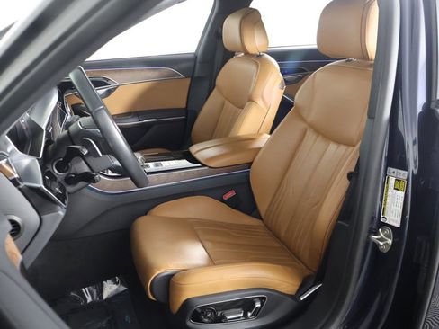 Used 2023 Audi A8 L 3.0T image 34