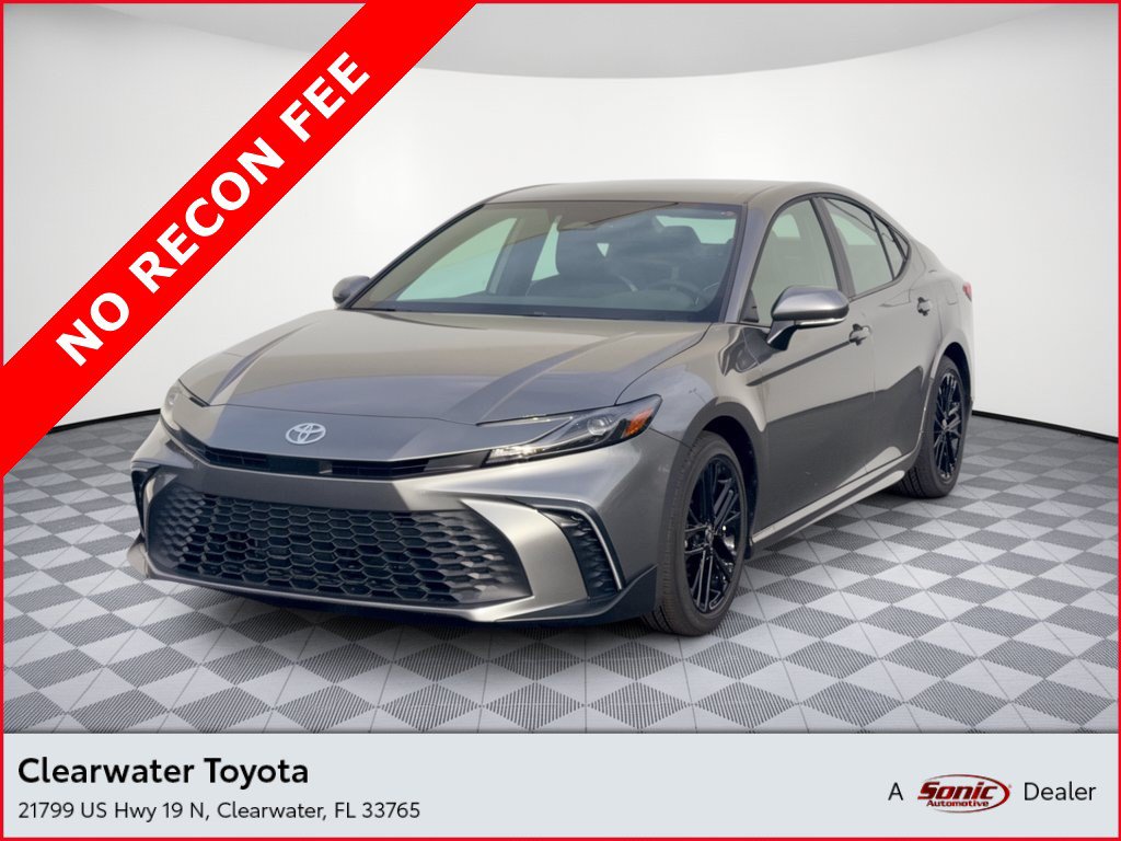 Used 2026 Toyota Camry SE FWD image 1