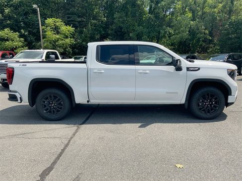 New 2025 GMC Sierra 1500 Elevation w/ Preferred Package image 38