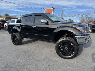 Used 2014 Nissan Frontier SL w/ SL Moonroof Package
