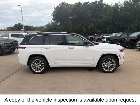 Used 2023 Jeep Grand Cherokee Summit AWD/4WD image 7