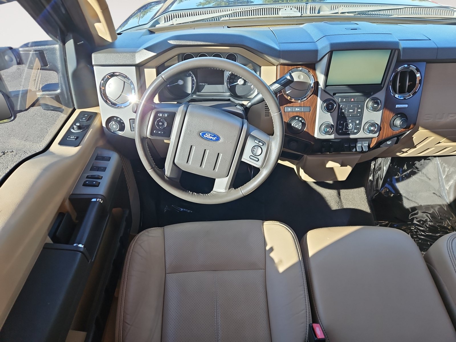 Used 2016 Ford F350 Lariat AWD/4WD image 10