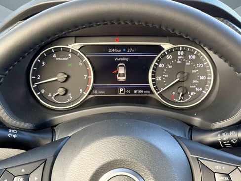 New 2025 Nissan Sentra SV image 18