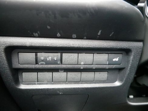 Used 2025 Mitsubishi Outlander SE image 26