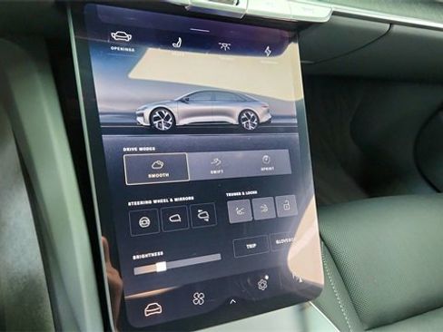Used 2024 Lucid Air Touring image 45