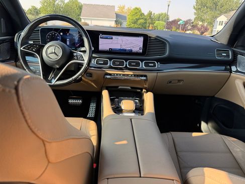 Used 2024 Mercedes-Benz GLS 450 4MATIC image 20