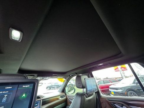 Used 2021 GMC Yukon Denali w/ Denali Premium Package AWD/4WD image 19