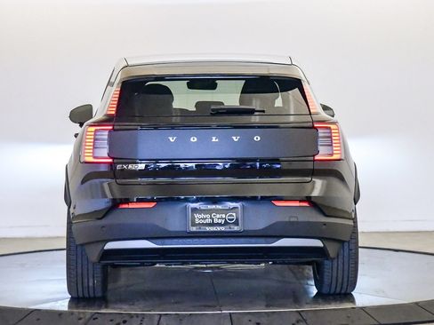 New 2026 Volvo EX30 Cross Country Ultra AWD/4WD image 3