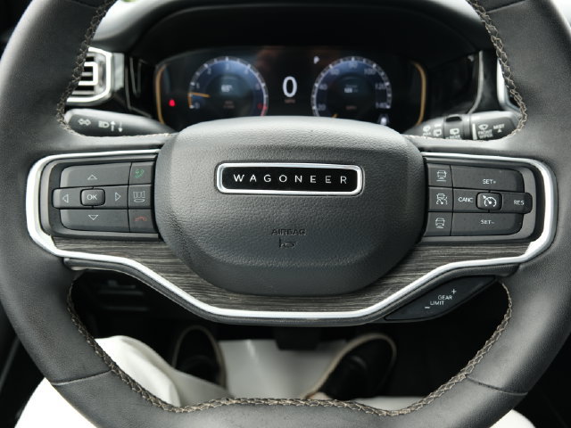Used 2022 Jeep Wagoneer Series II AWD/4WD image 16