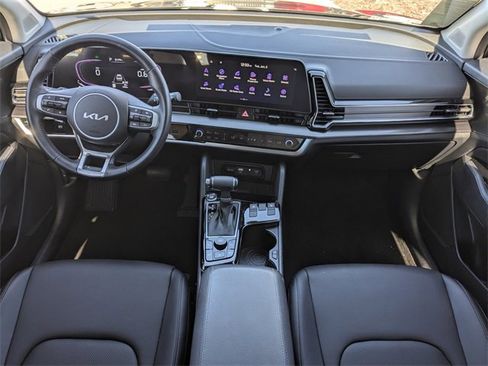 Certified 2025 Kia Sportage EX image 19
