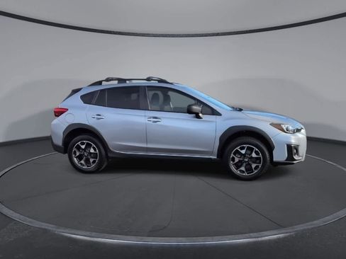Used 2020 Subaru Crosstrek 2.0i image 9